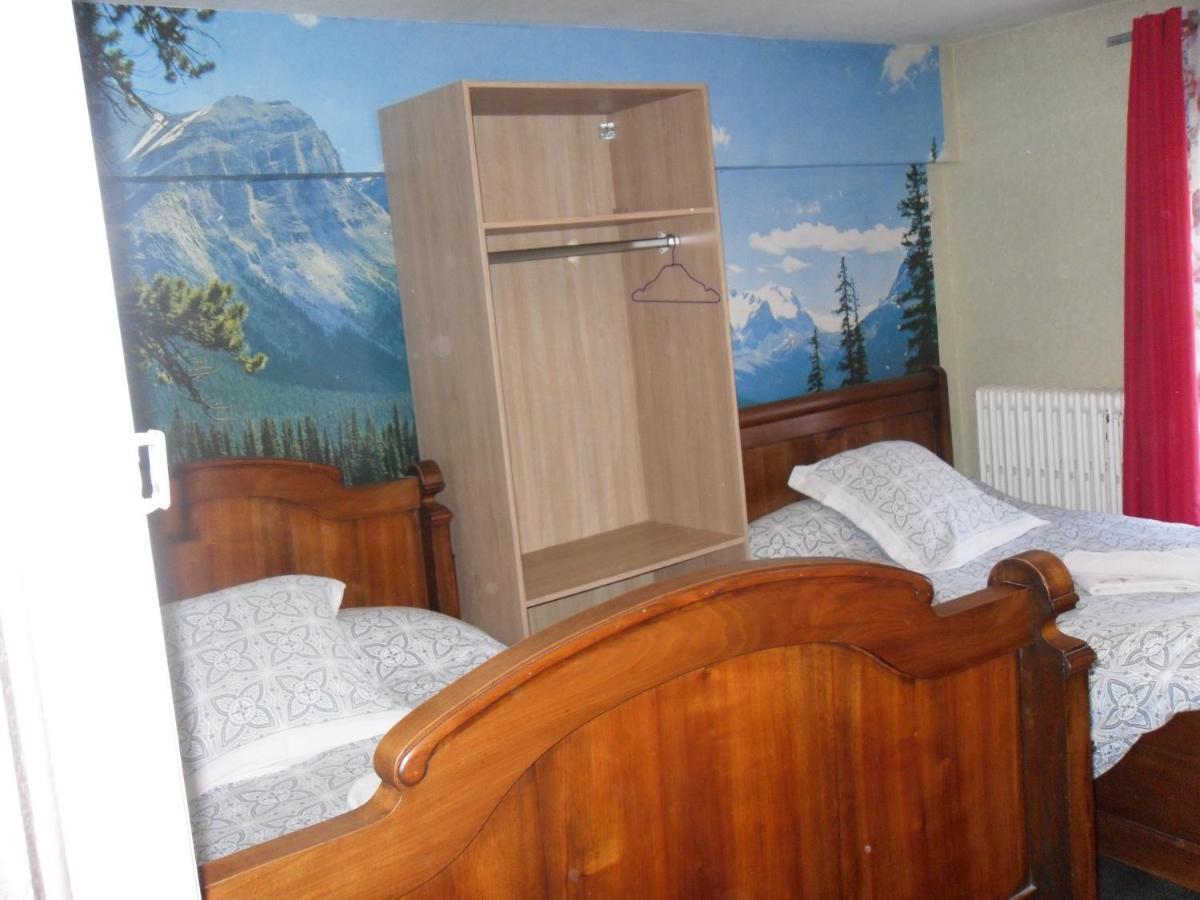 Hotel L'Escale Gourmande Châlus Exteriér fotografie
