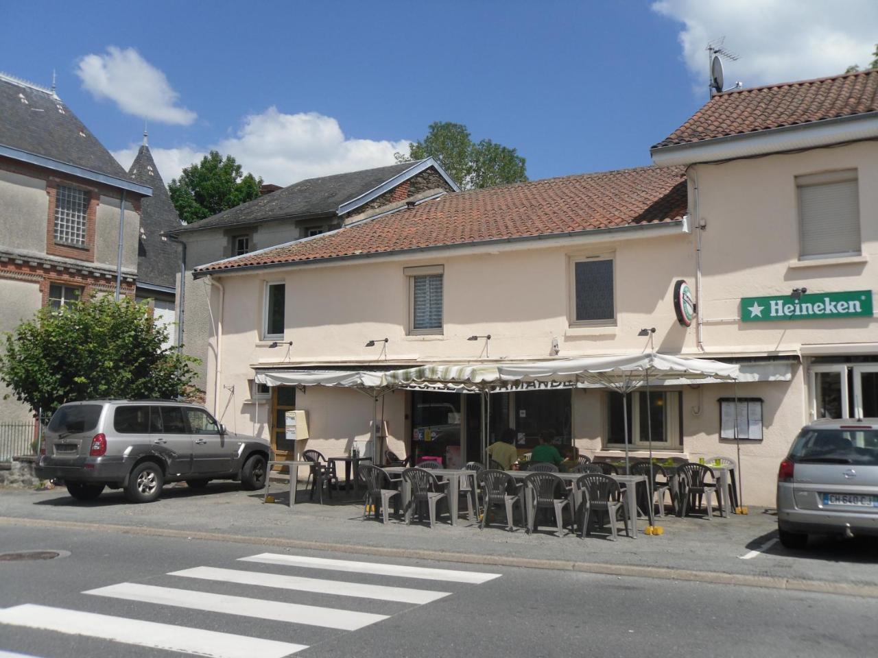 Hotel L'Escale Gourmande Châlus Exteriér fotografie