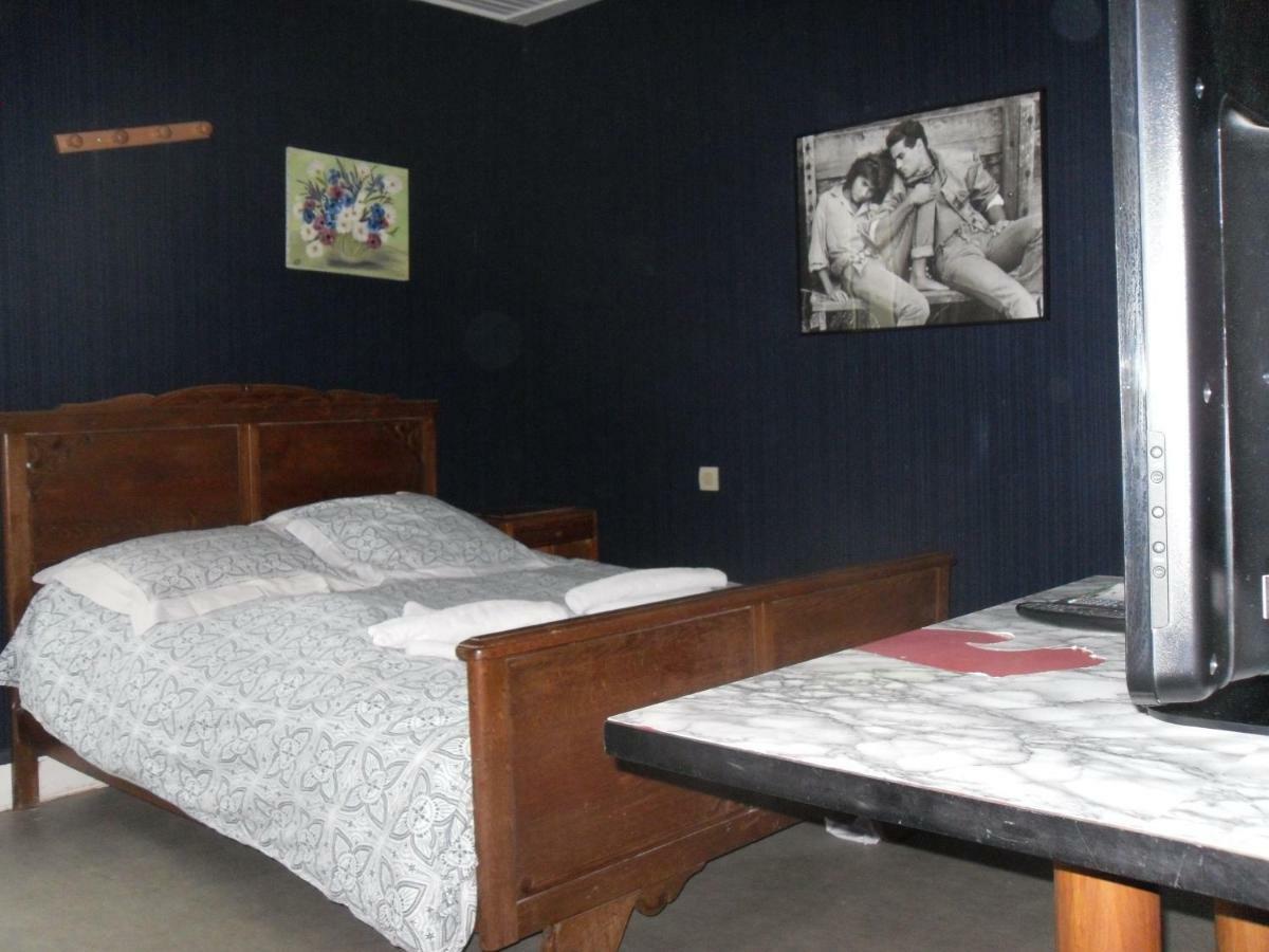 Hotel L'Escale Gourmande Châlus Exteriér fotografie
